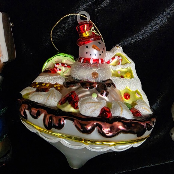 Lot 3 Blown Glass Christmas Ornaments Bear Basketball Player Snowman Polar Bears - Picture 5 of 10